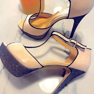 Jessica Simpson 6.5 platform 4 inch heels peep toe